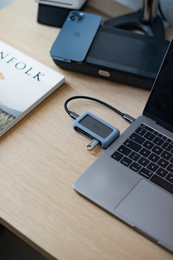 Comment lire une clé USB sur Windows 1.0 et accéder aux fichiers ?